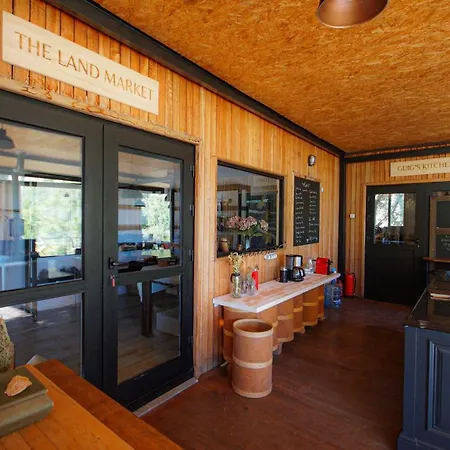 Кемпинг The Land *